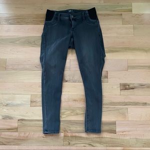 Gap maternity skinny jeans